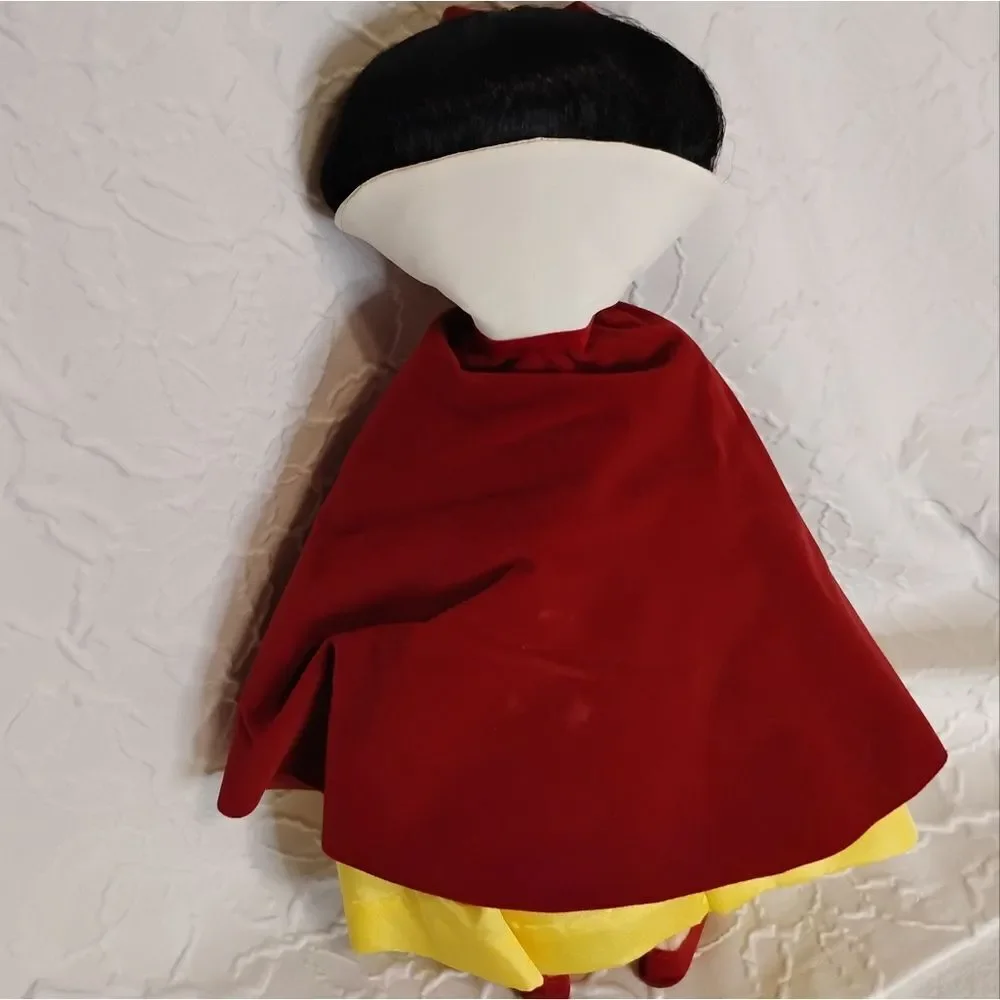 1981 Effanbee Snow White Doll with Disney 7 Dwarves